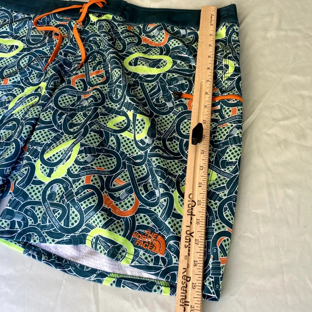 The North Face Board Shorts Mens 38‎ Blue Carabiner Print Hybrid Swimming Trunks